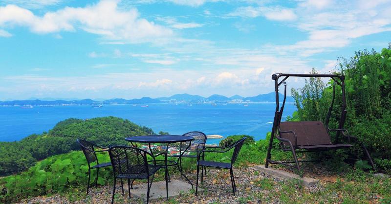 Namhae Montmartre Pension