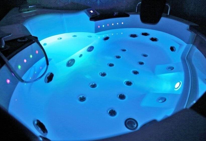 Namhae Montmartre Pension