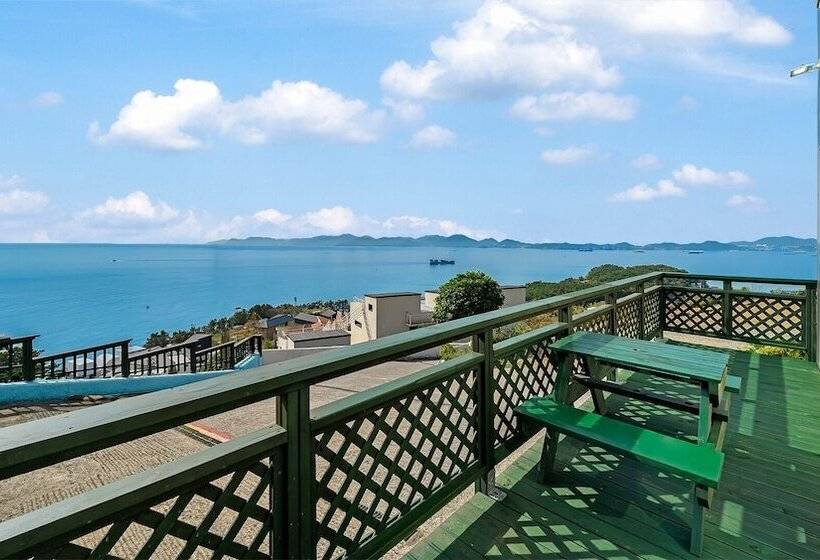 Namhae Montmartre Pension