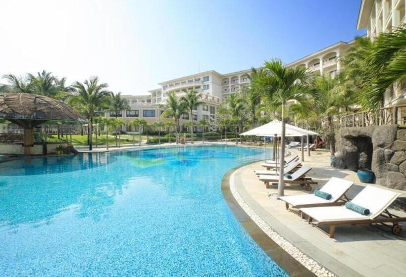 Olalani Resort And Condotel