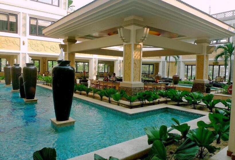 Olalani Resort And Condotel