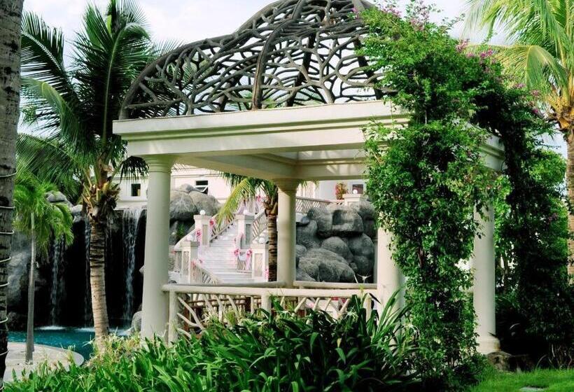 Olalani Resort And Condotel