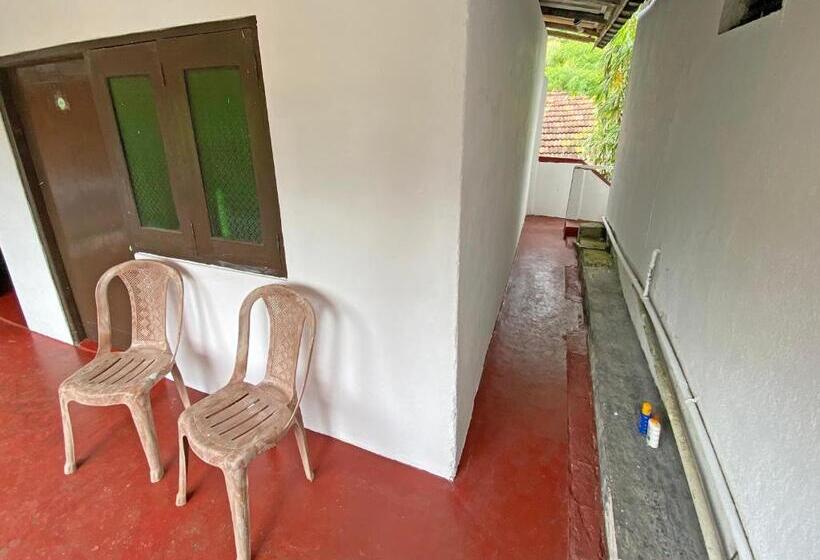 Пансион Asanka Surf House & Resturant