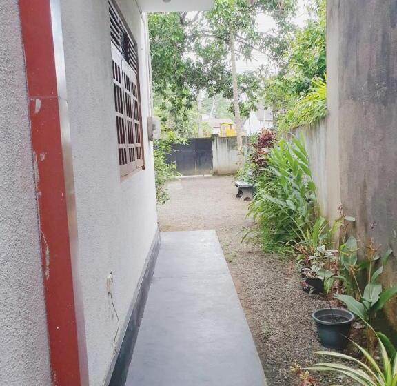 膳宿费 Sk House Resort Unawatuna