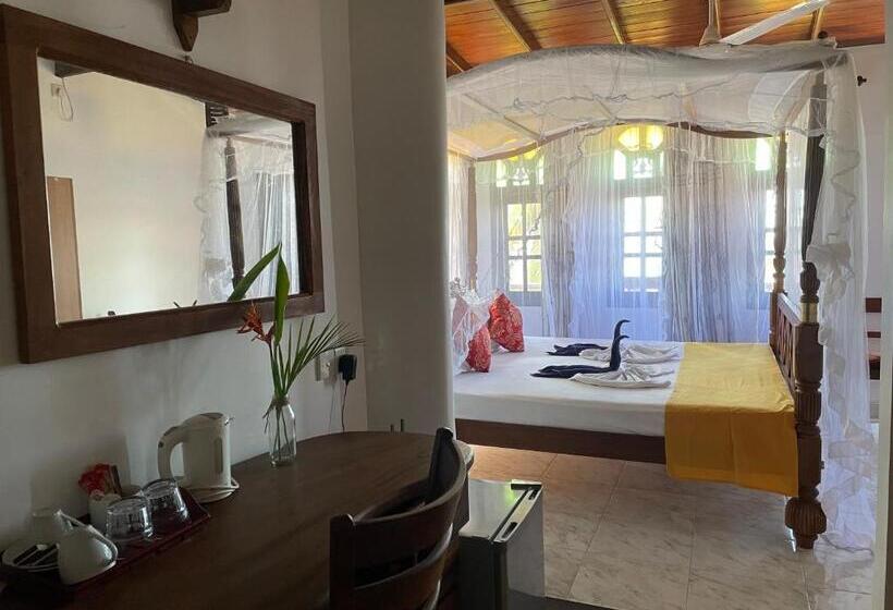 بنسيون Flamingo Guest House