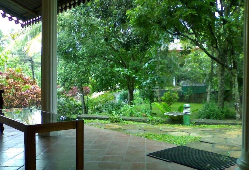 פנסיון Lanka Villas Holiday Resort