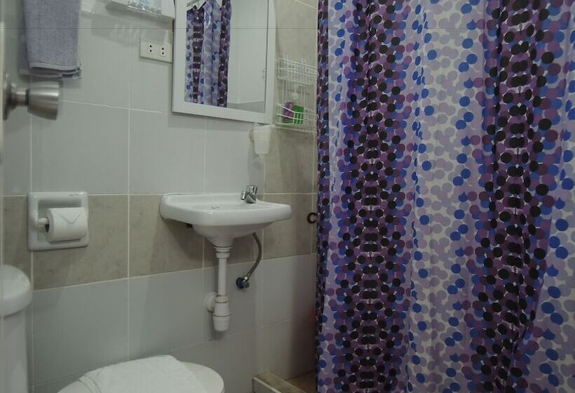 פנסיון L&m Hearthstones Lodge