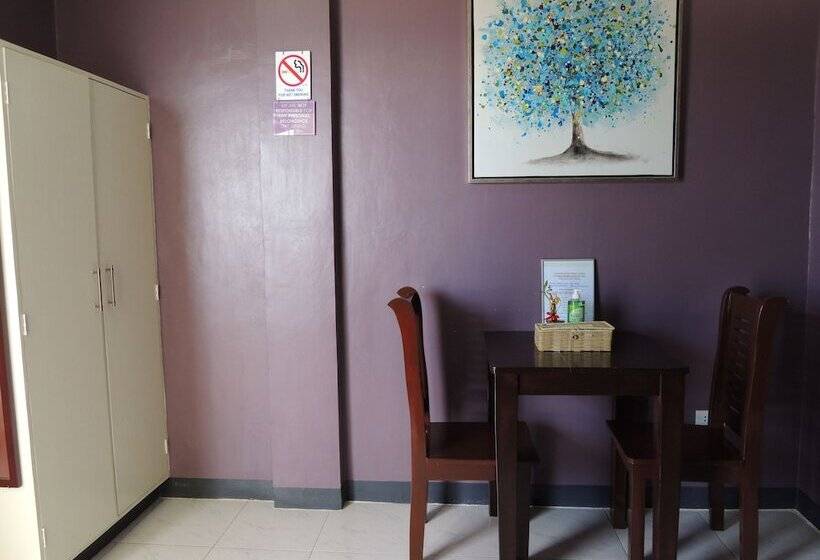 פנסיון L&m Hearthstones Lodge