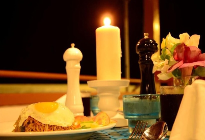 پانسیون Nala Island Village