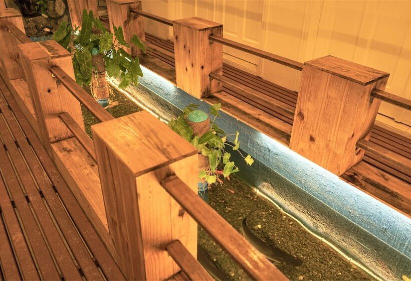 پانسیون Nala Island Village