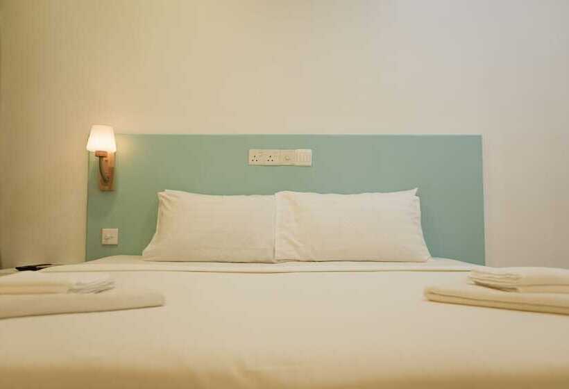 پانسیون Nala Island Village