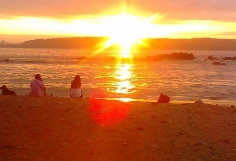 بنسيون Sea Song