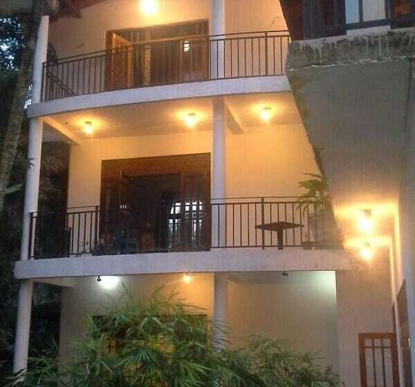 بنسيون Srimalis Residence