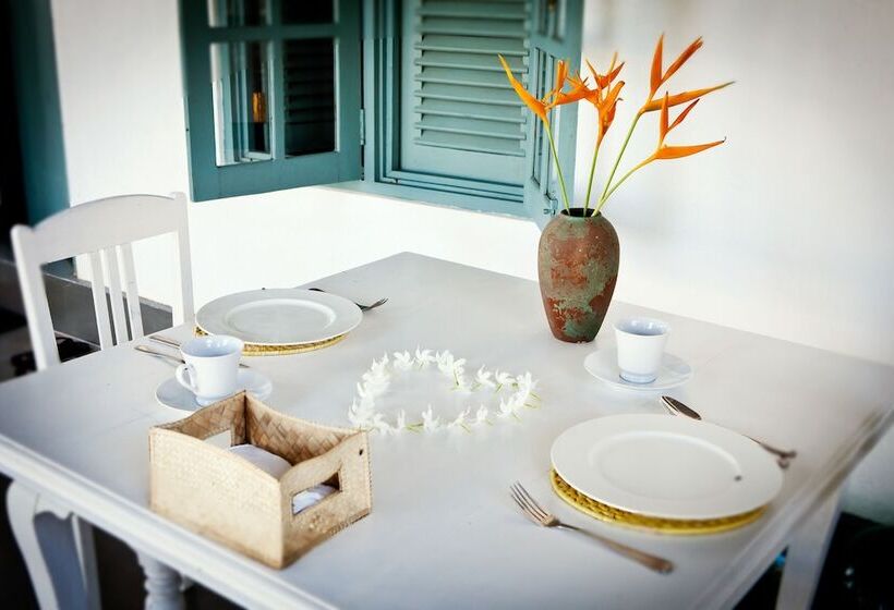 Пансион Talalla Bay Beach