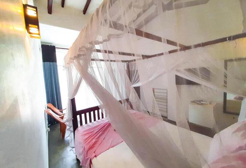 بنسيون Unawatuna Guest