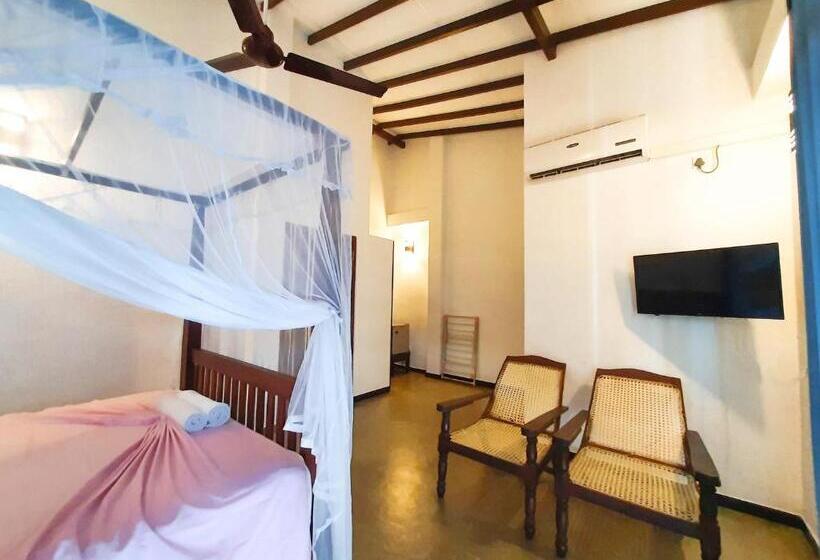 بنسيون Unawatuna Guest