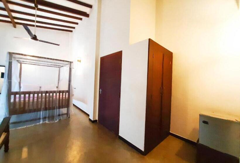 بنسيون Unawatuna Guest