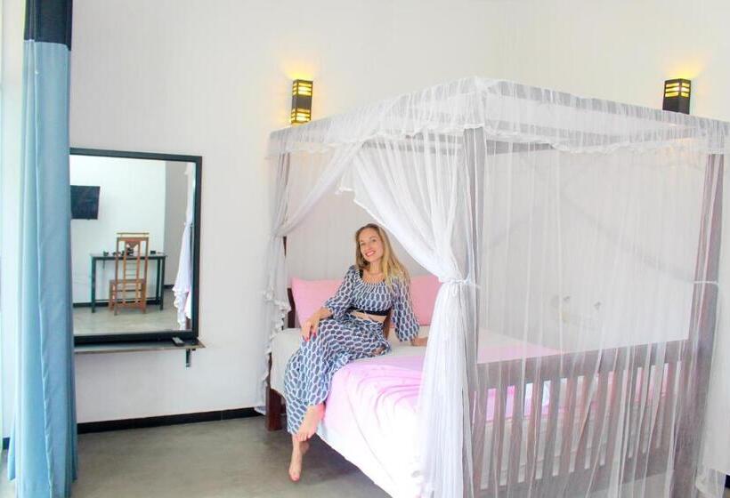 بنسيون Unawatuna Guest