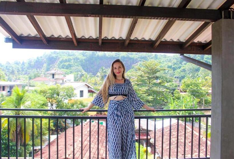 بنسيون Unawatuna Guest