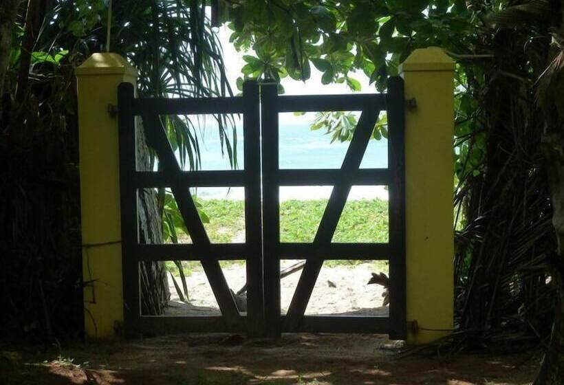 膳宿费 Villa Nicomar