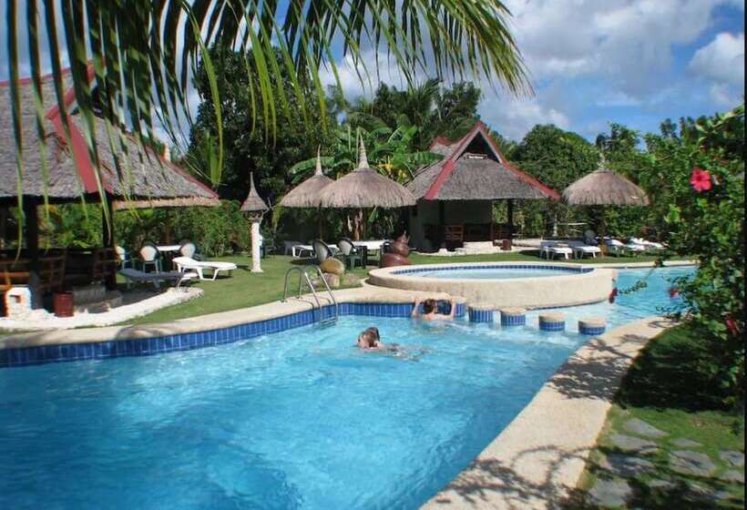 Dolphin House Resort Moalboal