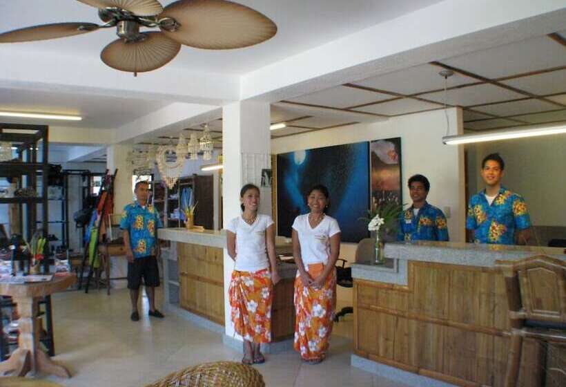 Dolphin House Resort Moalboal