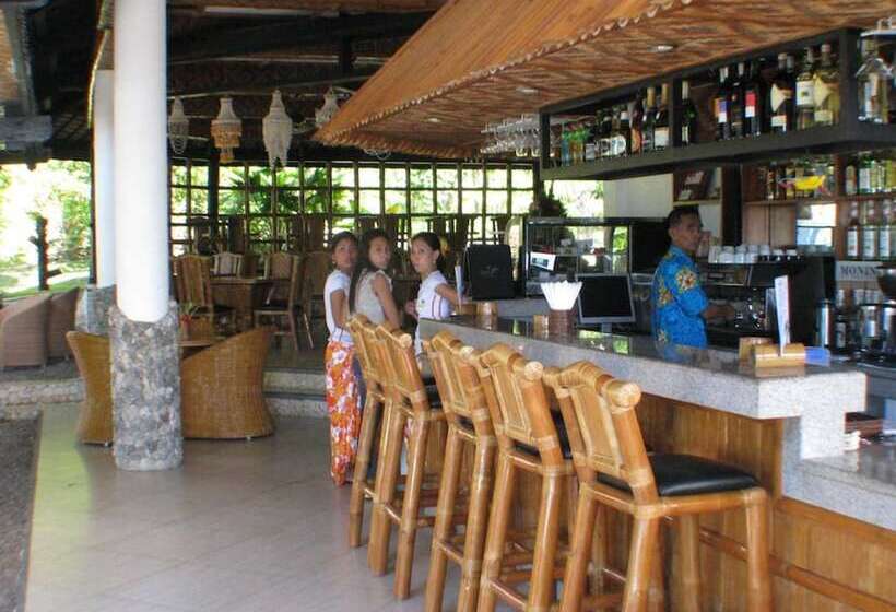 Dolphin House Resort Moalboal