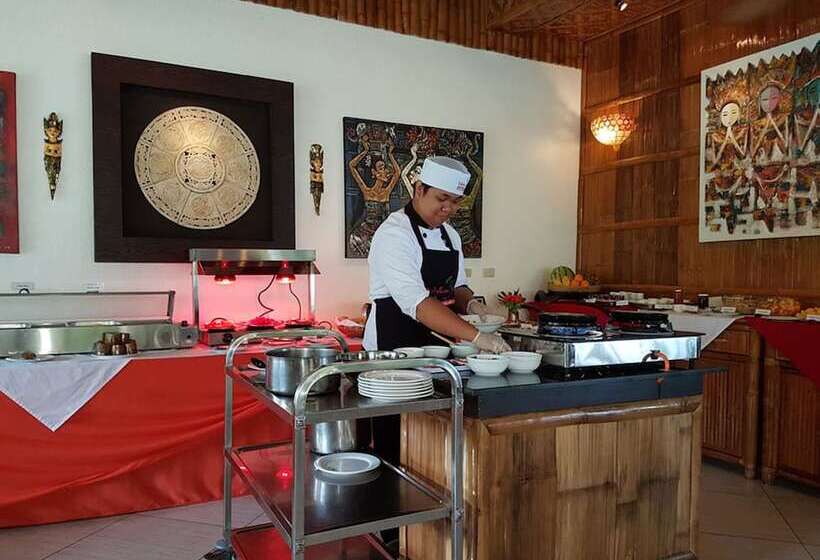 Dolphin House Resort Moalboal