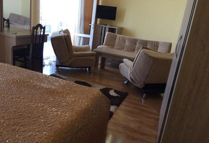 استراحتگاه Lazuri