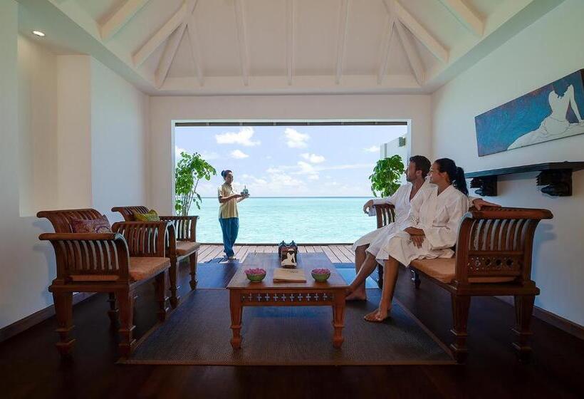 Summer Island Maldives Resort