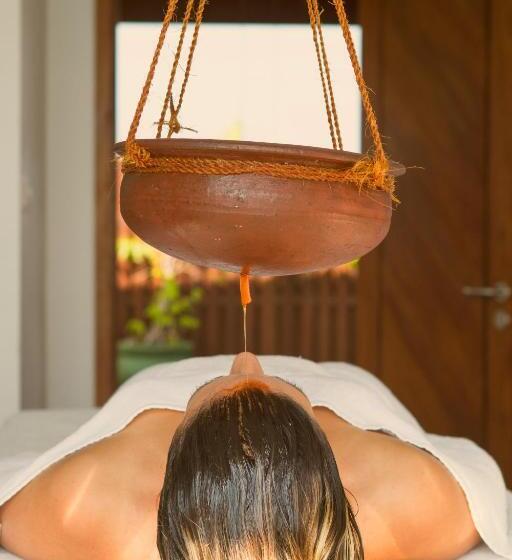 Summer Island Maldives Resort