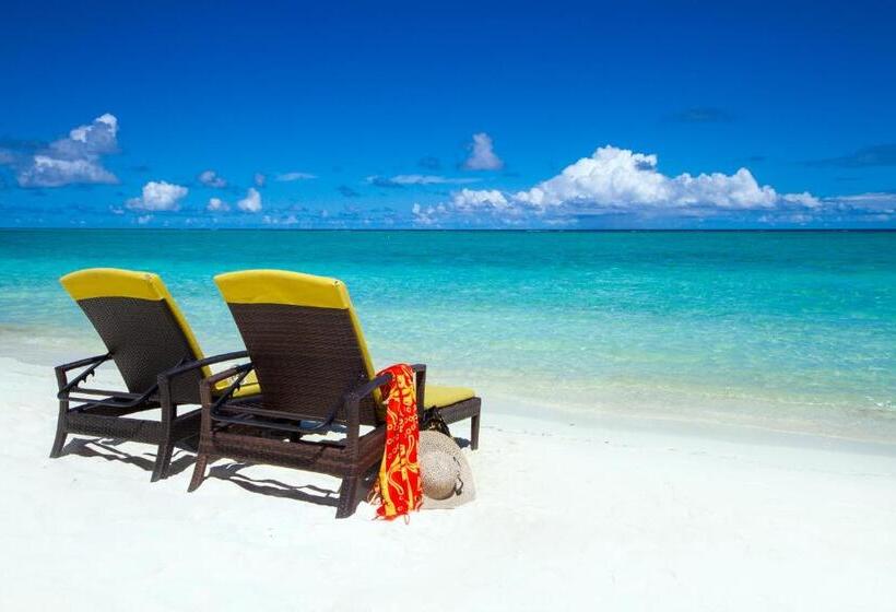 Summer Island Maldives Resort