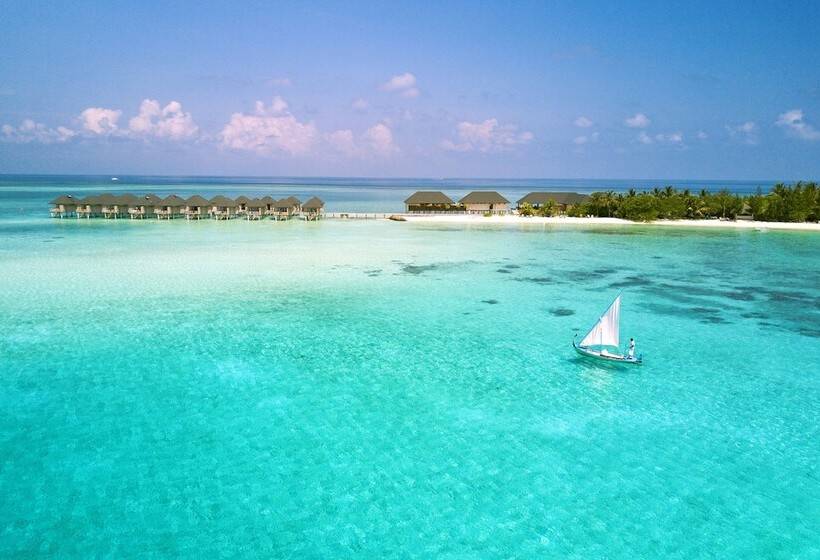 Summer Island Maldives Resort