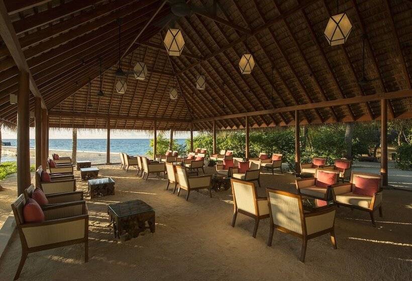 Summer Island Maldives Resort