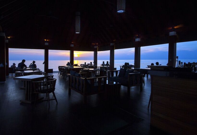 Summer Island Maldives Resort