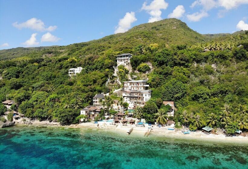 Oslob Seafari Resort