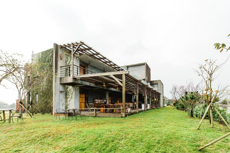 輕塵別院serenegray B&b