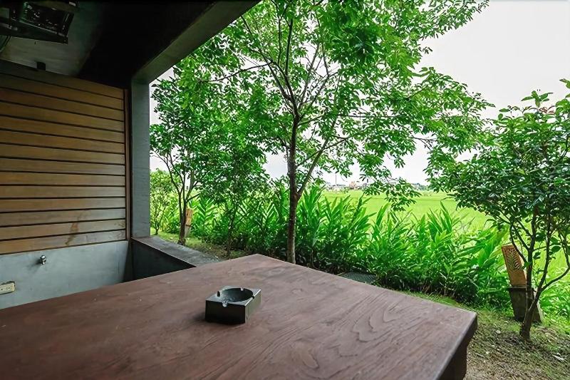 輕塵別院serenegray B&b