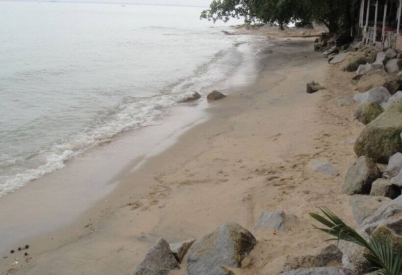 Shamrock Beach Villas Penang Seaview