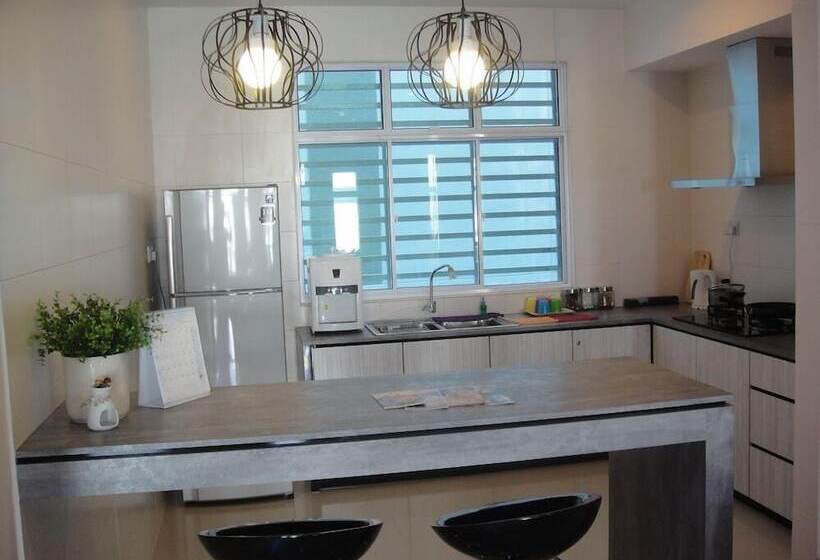 Shamrock Beach Villas