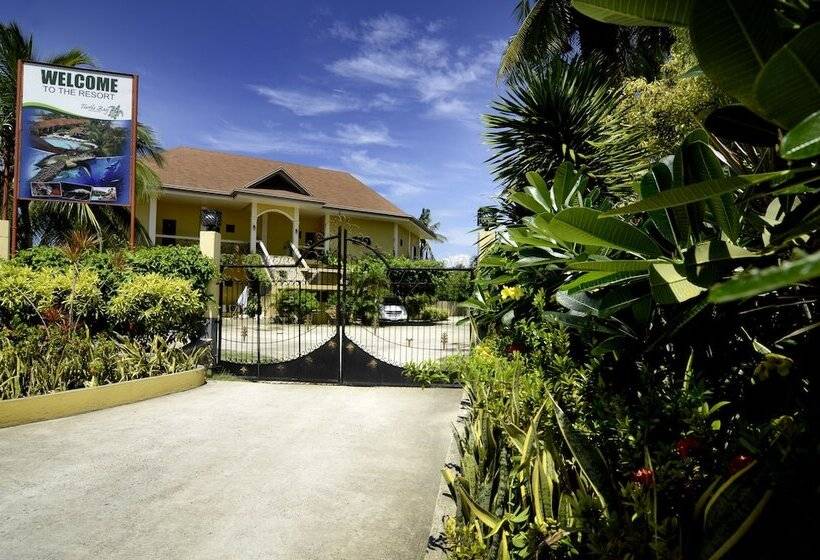 Turtle Bay Dive Resort