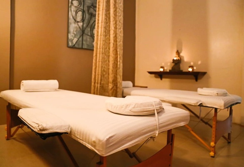 Turtle Bay Dive Resort