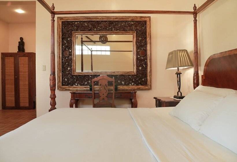 Turtle Bay Dive Resort