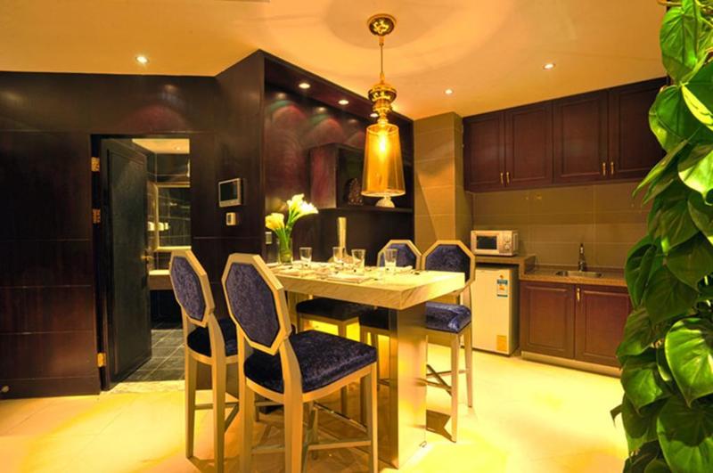 Bailing International Hotel And Apartment
