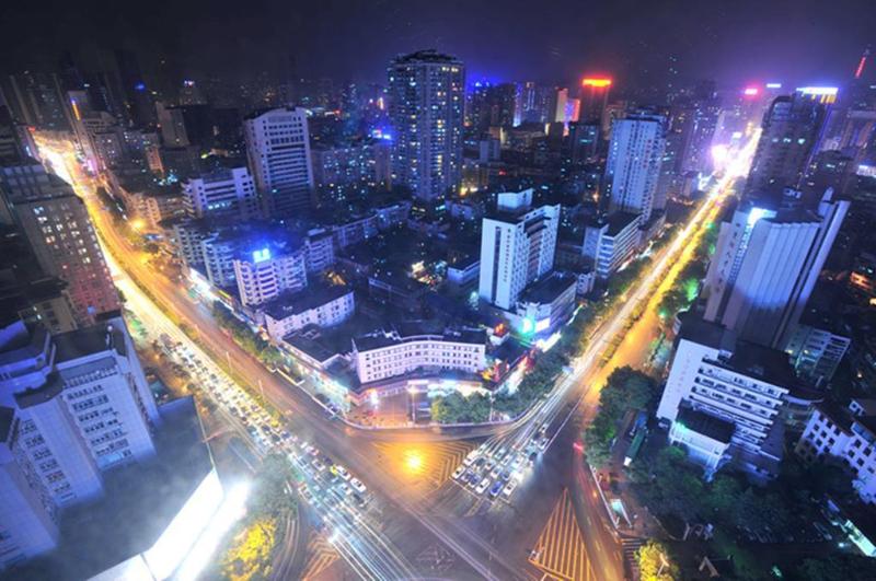 Bailing International Hotel And Apartment