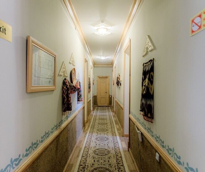 مبيت وإفطار Billuri Sitora