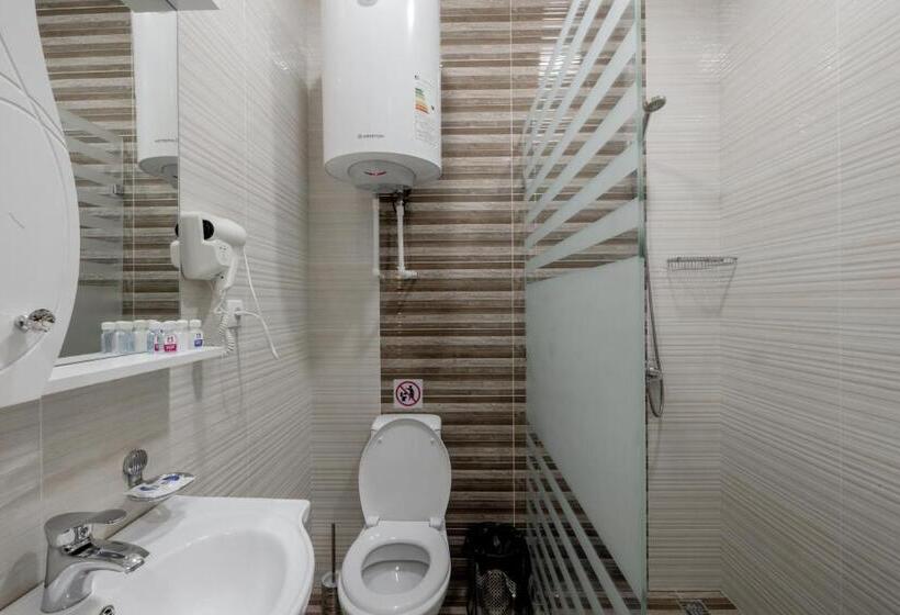 مبيت وإفطار Billuri Sitora