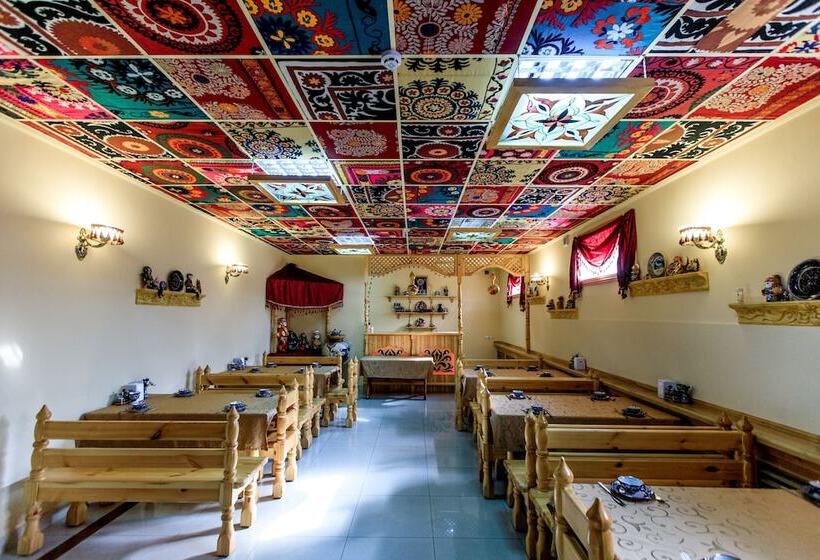 مبيت وإفطار Billuri Sitora