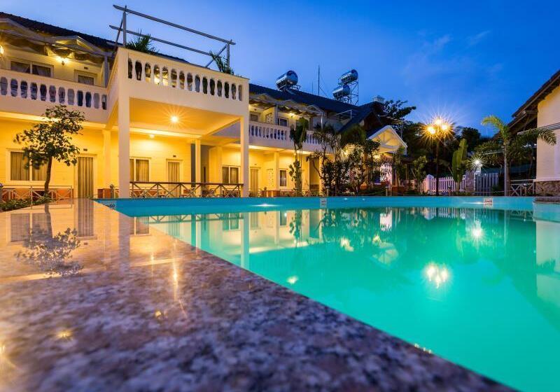 استراحتگاه Blue Paradise Bungalow Phu Quoc