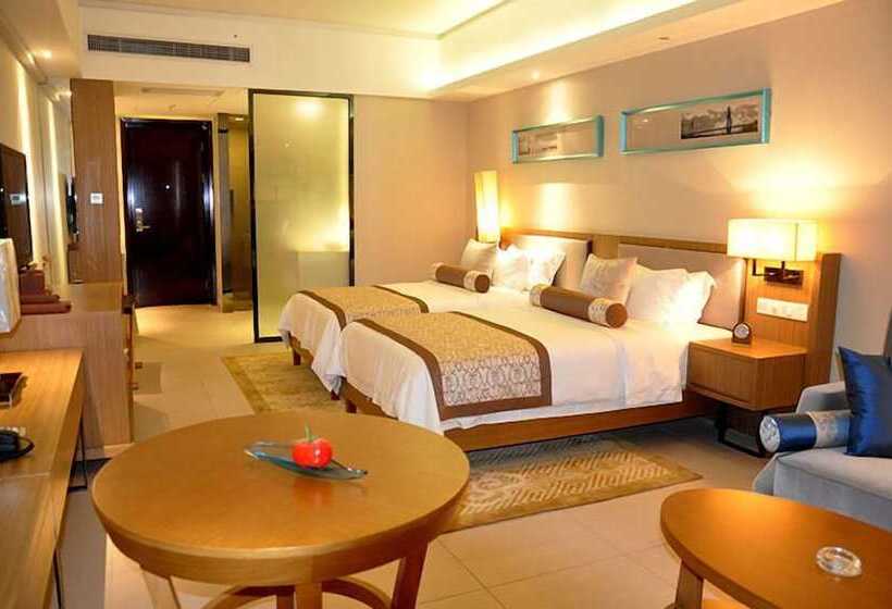 Days Hotel & Suites Da Peng Hainan